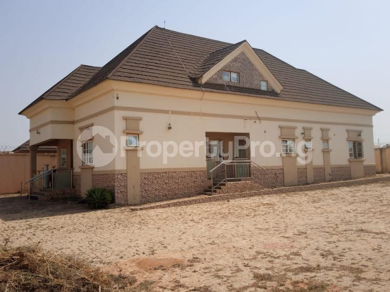 5 bedroom House for rent Gonin Gora, Lamigye Chikun Kaduna