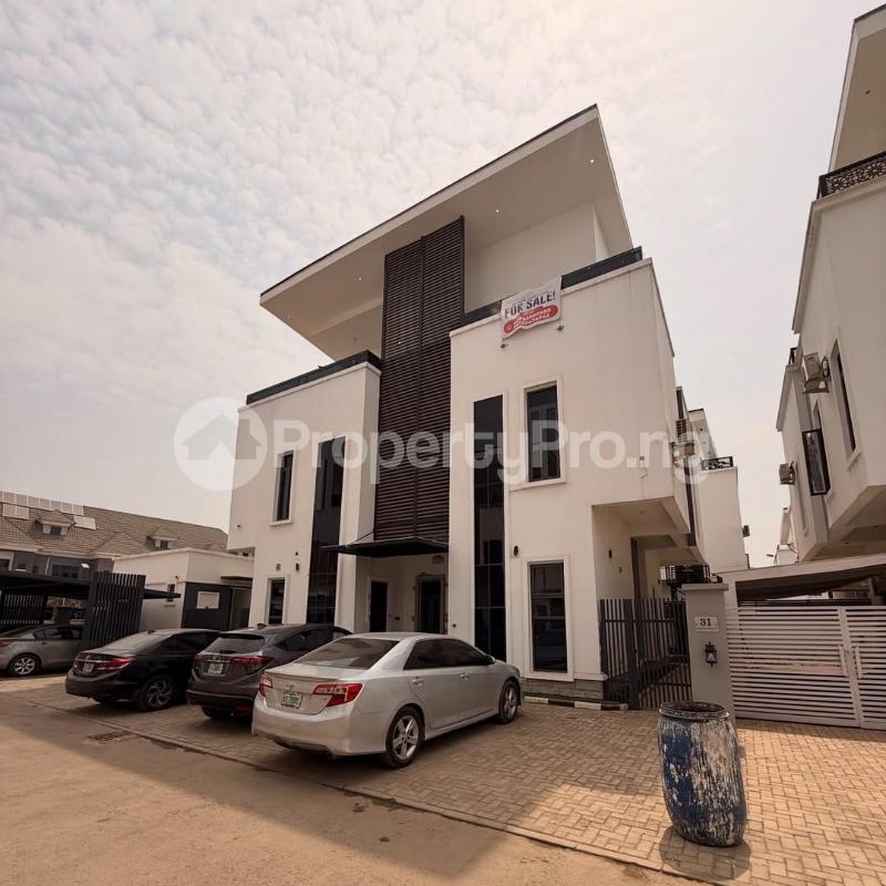 5 bedroom House for sale Gilmore Jahi Abuja