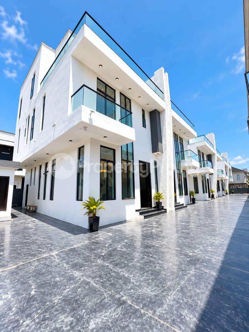 5 bedroom House for sale Lekki Lagos