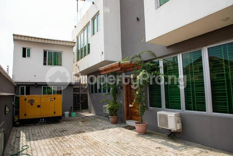 5 bedroom House for sale Lekki Lagos