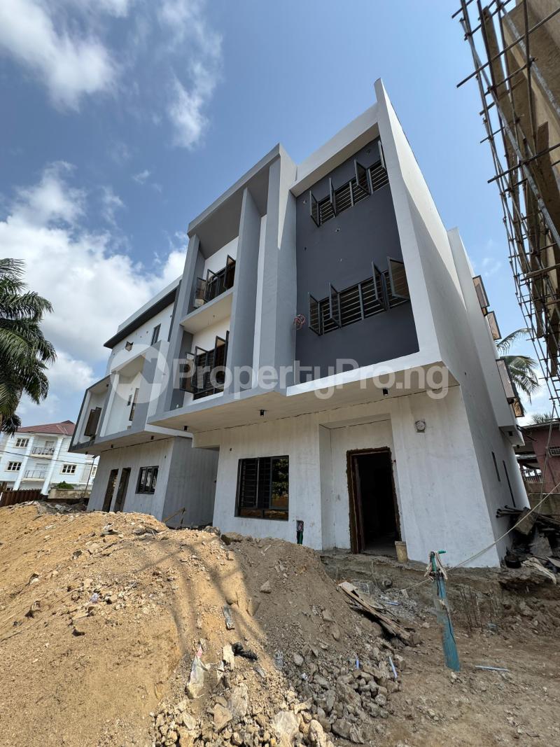 5 bedroom House for sale Surulere Lagos