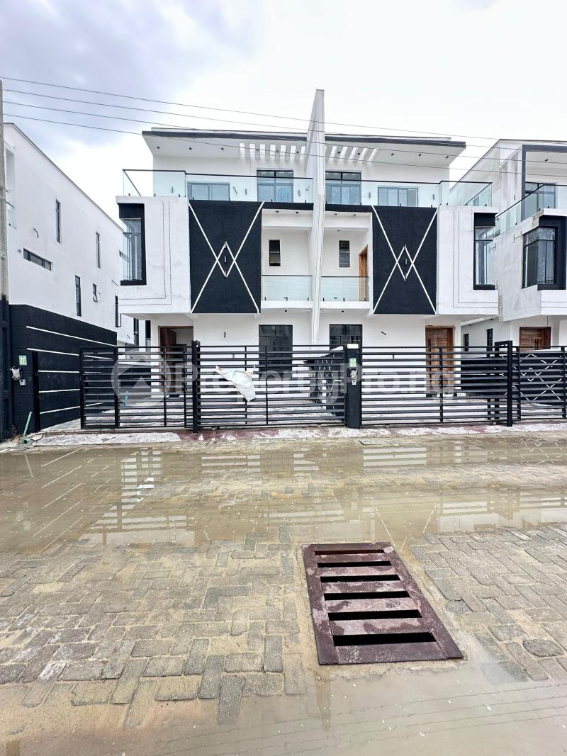 5 bedroom House for sale Chevron Lekki Lagos