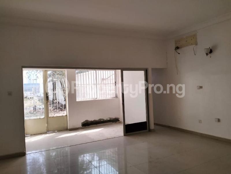 5 bedroom Commercial Property for rent Ikoyi Lagos