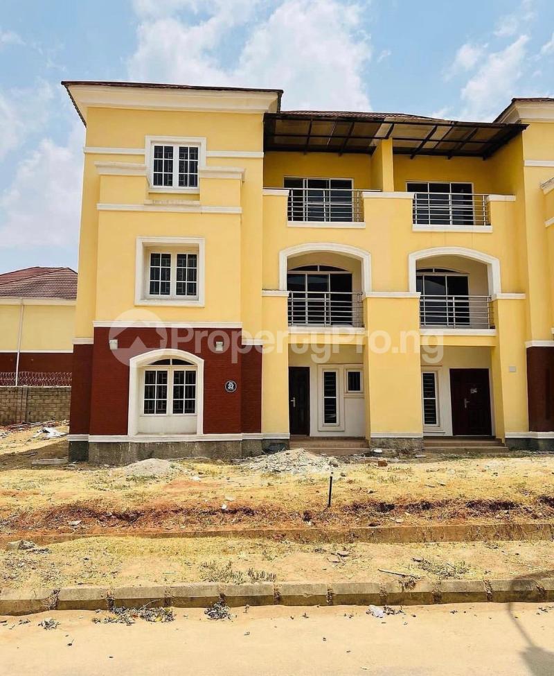 5 bedroom House for rent Enl Estate Guzape Abuja