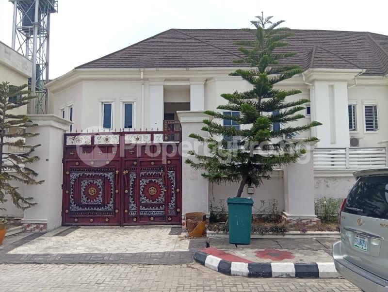 5 bedroom House for sale Coperation Estate Apple junction Amuwo Odofin Lagos