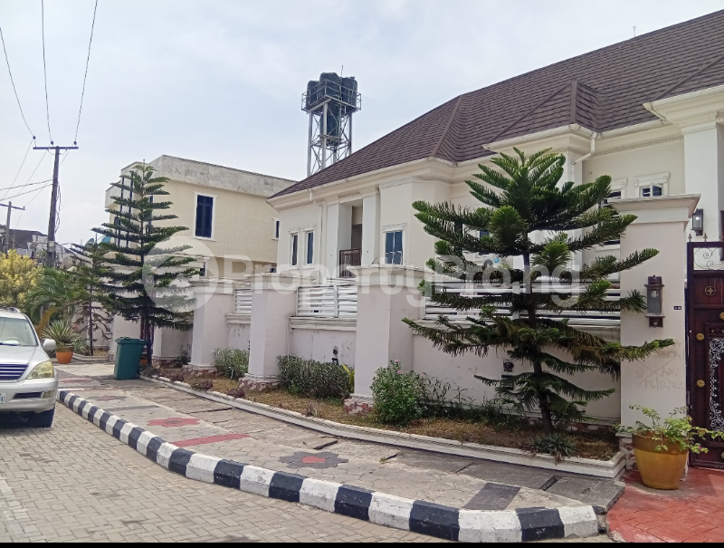 5 bedroom House for sale Coperation Estate Apple junction Amuwo Odofin Lagos
