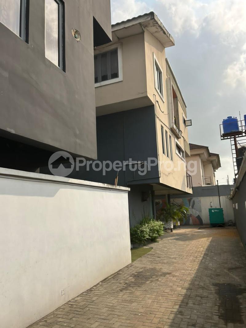 5 bedroom House for rent Admiralty Way Lekki Phase 1 Lekki Lagos