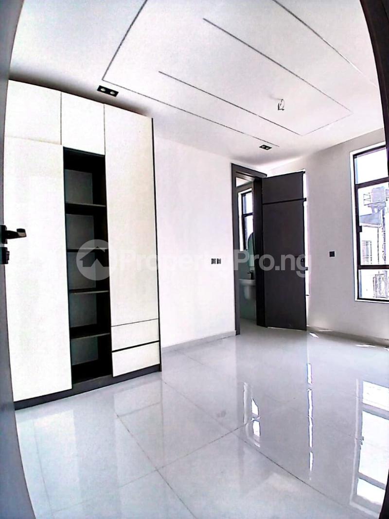 5 bedroom House for sale Chevron Lekki Lagos