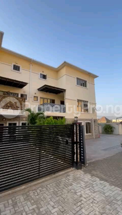 6 bedroom House for sale Mabushi Abuja
