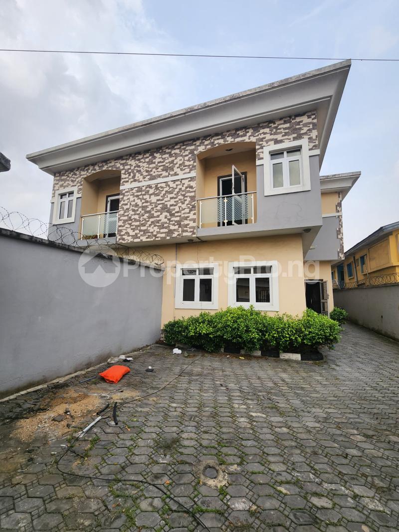 5 bedroom House for sale Bishop Crowther Street, Off Ogunlana Drive Surulere Lagos