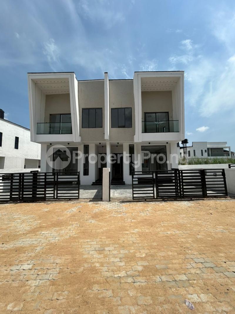 5 bedroom House for sale Lekki Palm City Ado Road Ajah Lagos
