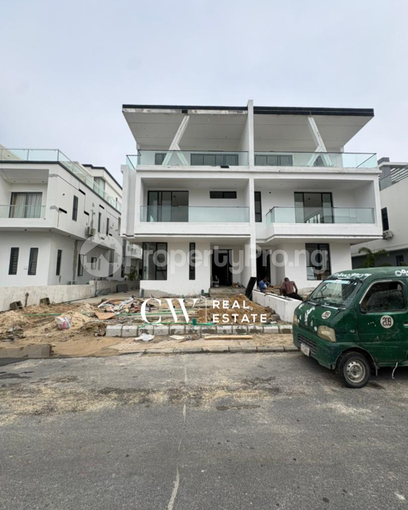 5 bedroom House for sale Lekki Lagos