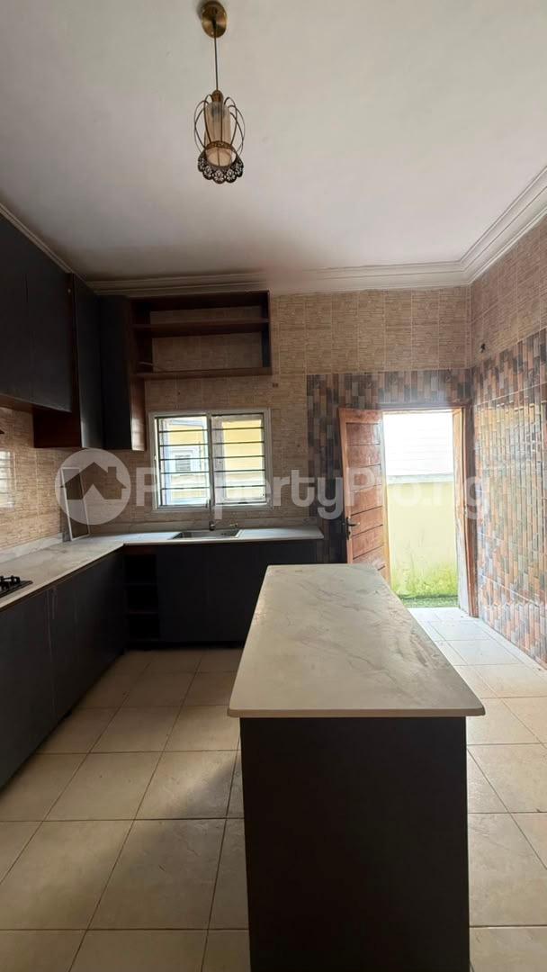 5 bedroom House for rent Ikota Villa Ikota Lekki Lagos