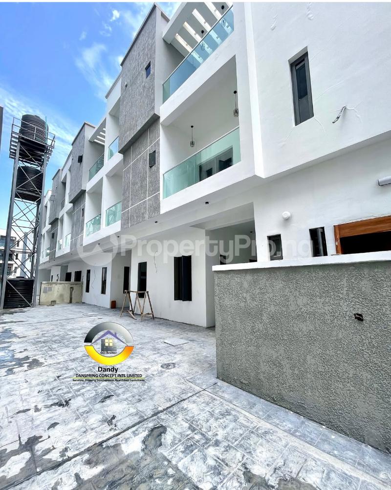 5 bedroom House for sale Ologolo Lekki Lagos