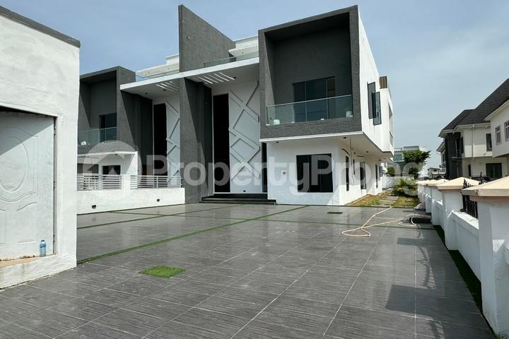 5 bedroom House for sale Osapa london Lekki Lagos
