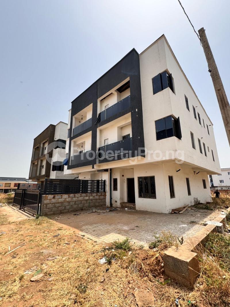 5 bedroom House for sale Life Camp Abuja