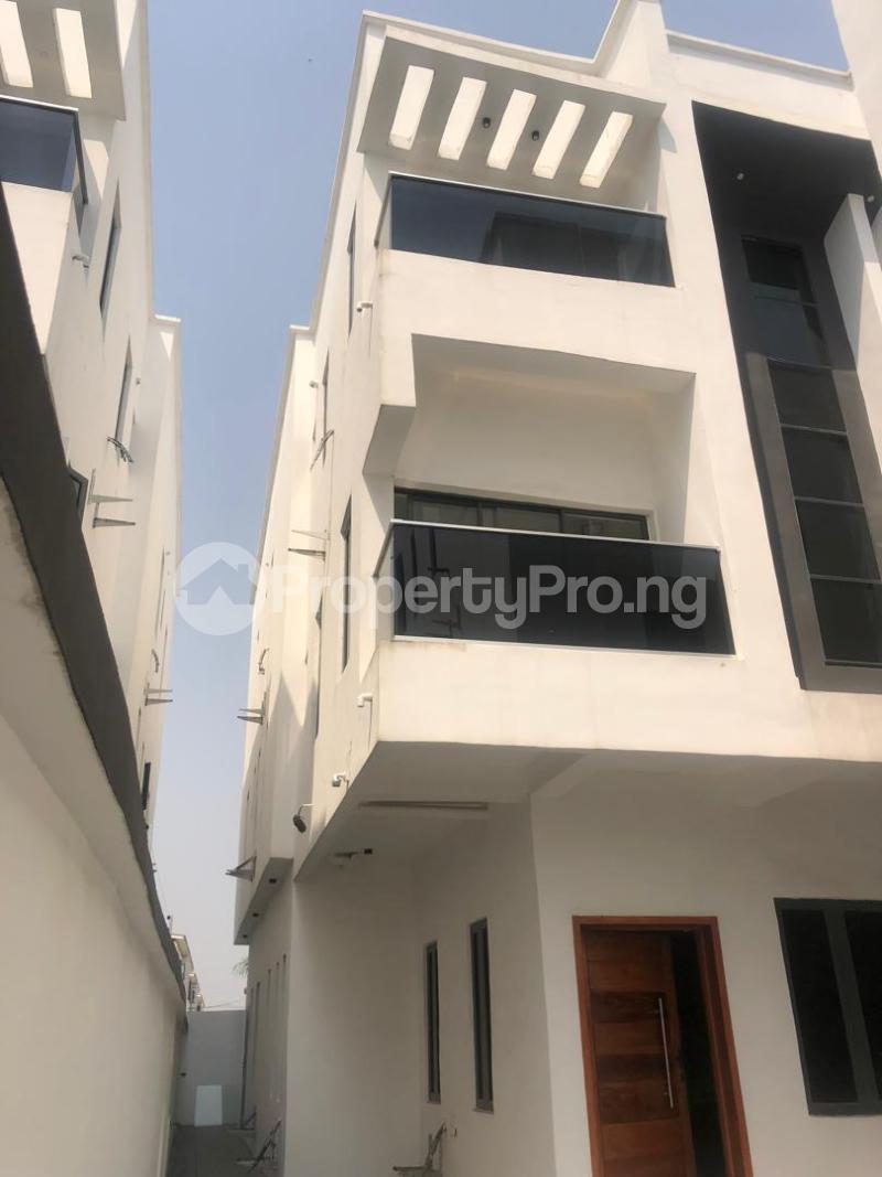 5 bedroom House for rent Ologolo Lekki Lagos