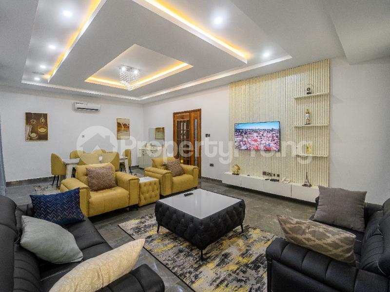 5 bedroom Flat / Apartment for shortlet Lekki Lagos