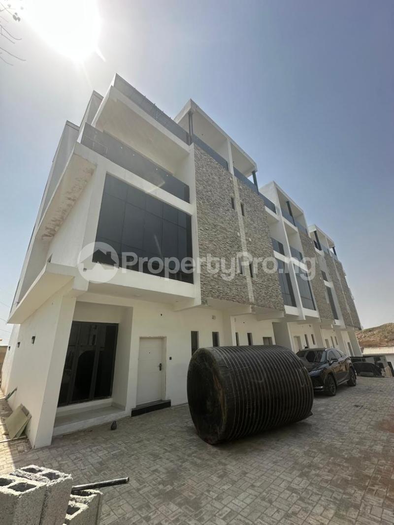 5 bedroom House for sale Guzape Abuja