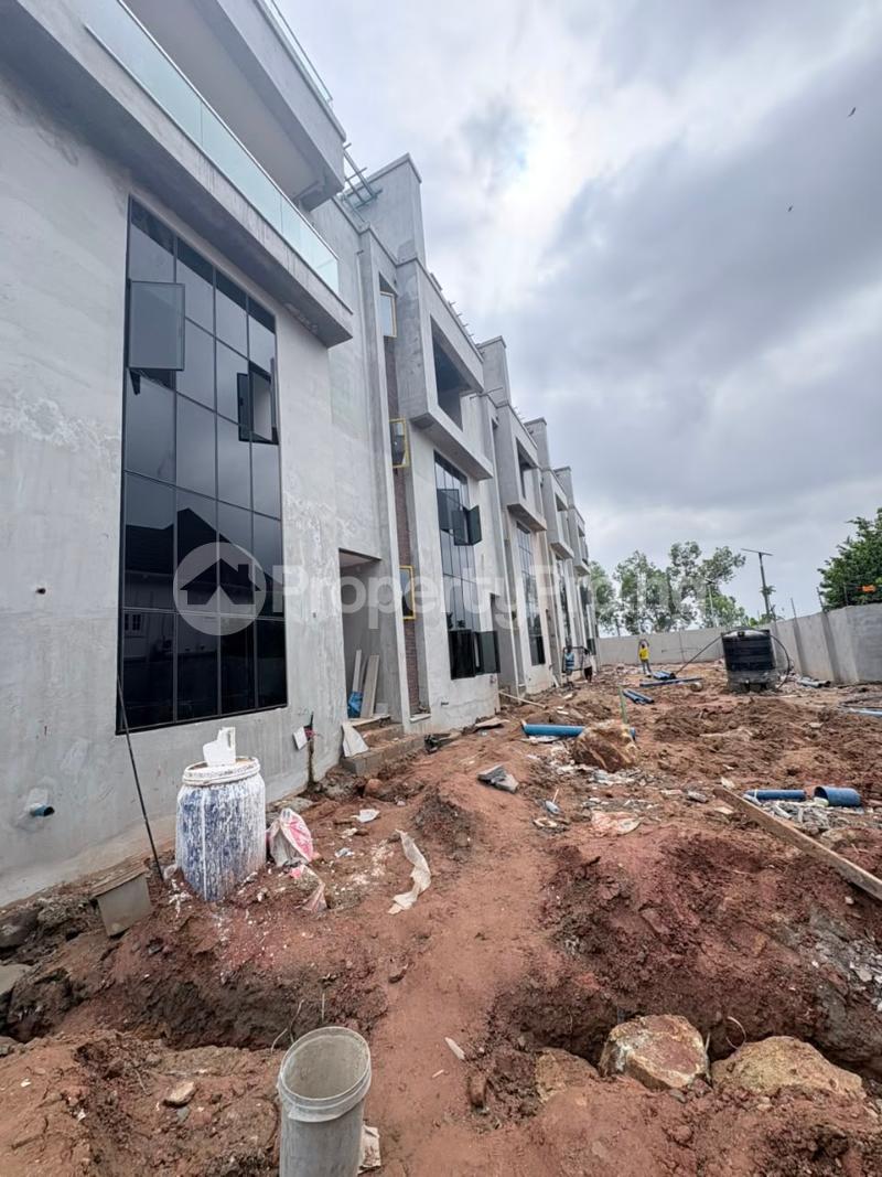 5 bedroom House for sale Wuse Zone. Wuse 2 Abuja