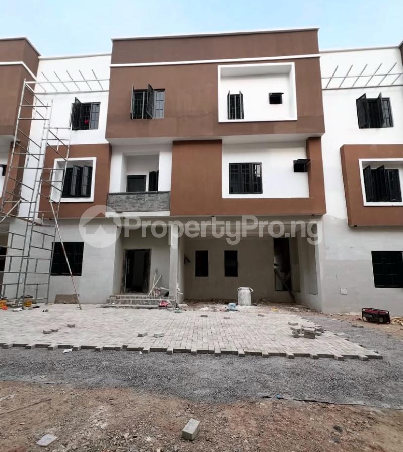 5 bedroom House for sale Guzape Abuja