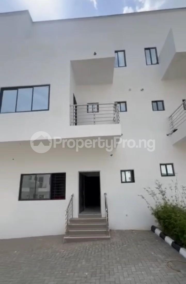 5 bedroom House for sale Estate Close To Trem, Life Camp Abuja