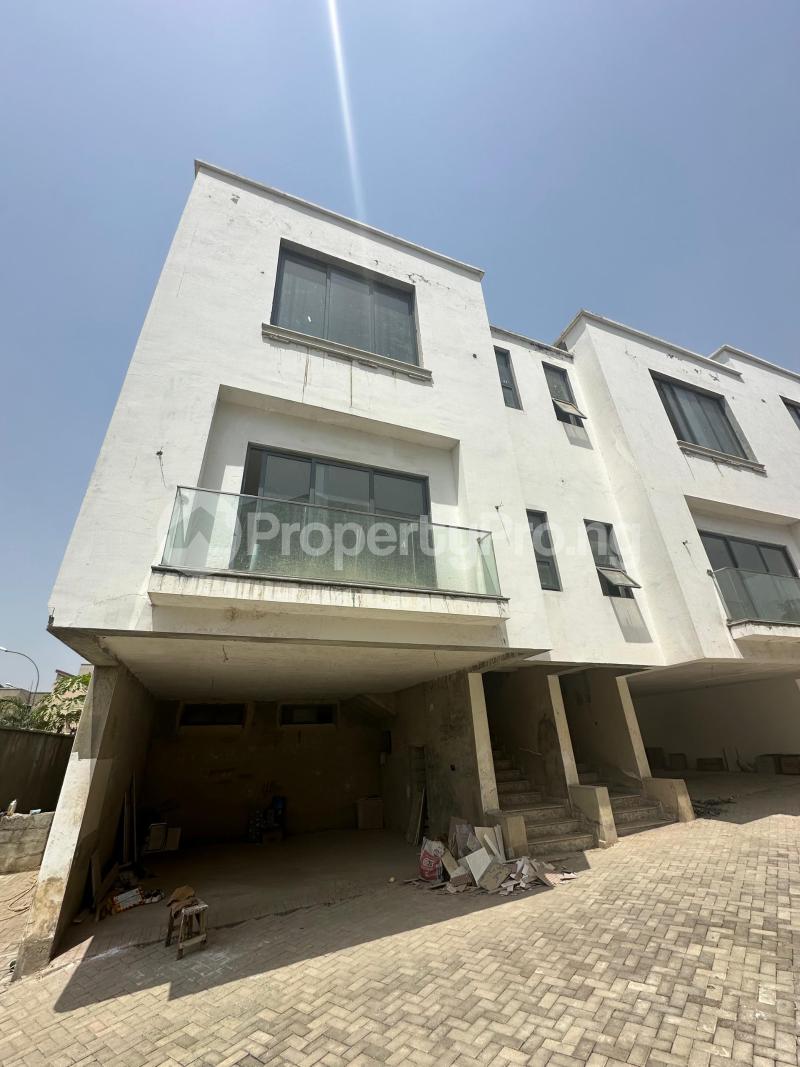 5 bedroom House for sale Guzape Abuja
