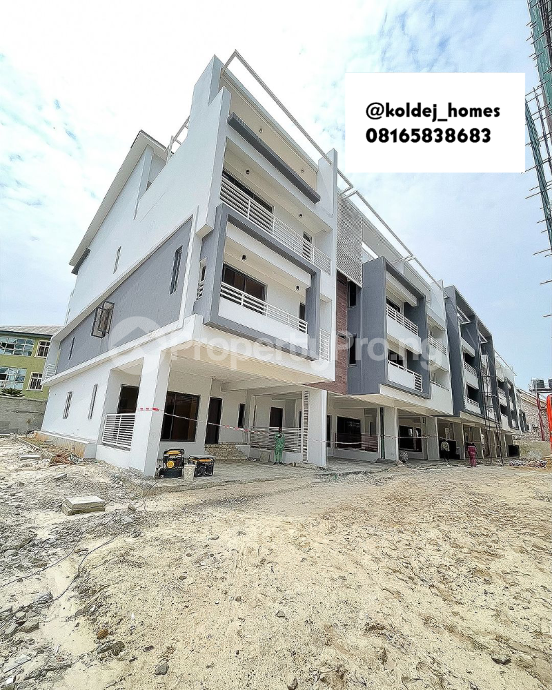 5 bedroom House for sale Luxuriously Built On Two Floors With A Personal Elevator And Spacious Compunnd Victoria Island Lagos - 5