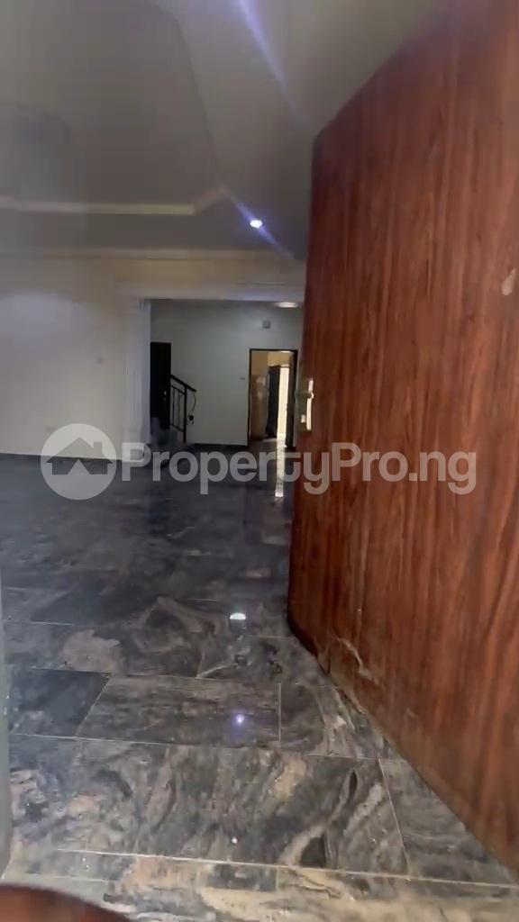 5 bedroom House for rent Main Guzape Abuja