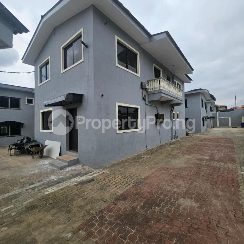 5 bedroom House for rent Cmd Road Ikosi Ketu Lagos