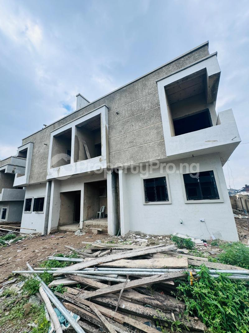 5 bedroom Flat / Apartment for sale Carlton Gate Estate, Beside Kolapo Ishola Gra, Akobo Monatan Lagelu Oyo