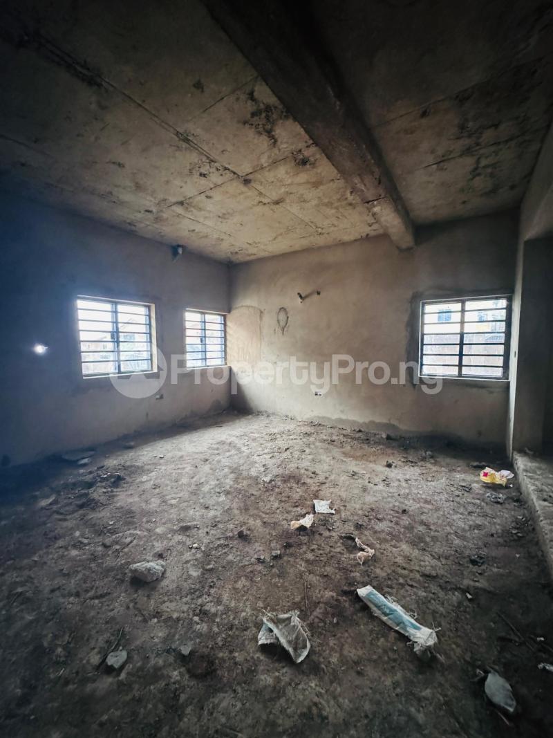 5 bedroom Flat / Apartment for sale Carlton Gate Estate, Beside Kolapo Ishola Gra, Akobo Monatan Lagelu Oyo