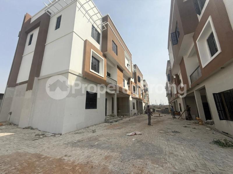 5 bedroom House for sale Guzape Abuja