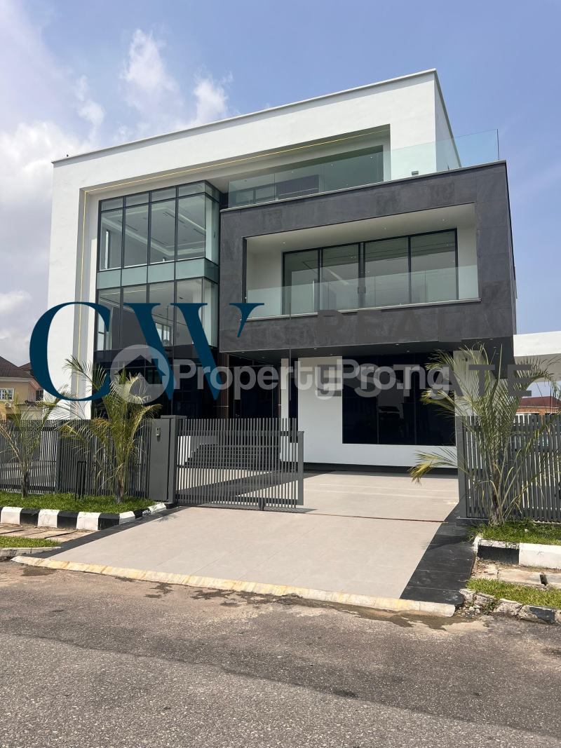 5 bedroom House for sale Pinnock Beach Estate Along Lekki Expressway Lekki Lagos
