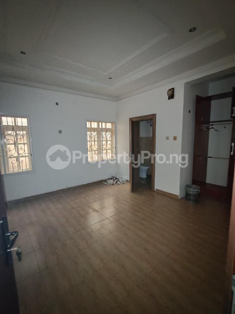 5 bedroom House for rent In A Mini Estate Mabushi Abuja