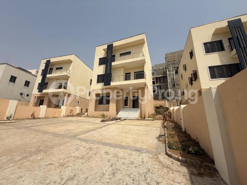 5 bedroom House for sale Guzape Abuja