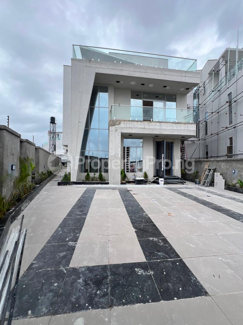 5 bedroom House for sale Chevron Lekki Lagos