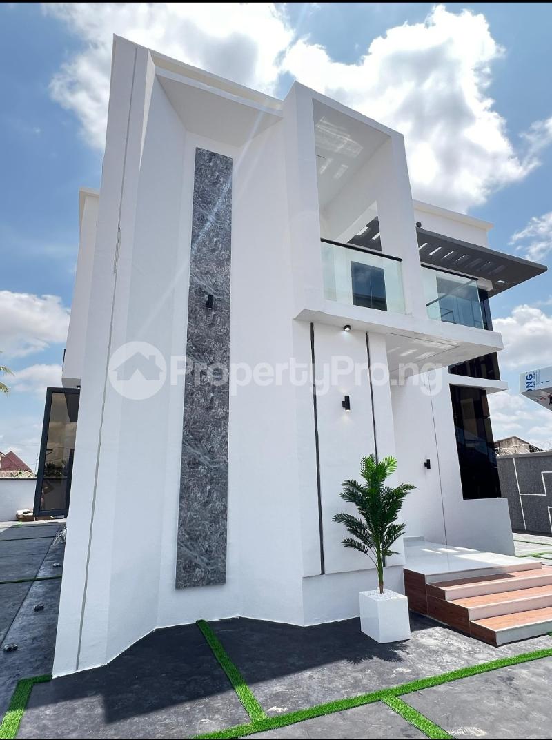 5 bedroom House for sale  Oluyole Estate Ibadan Oyo