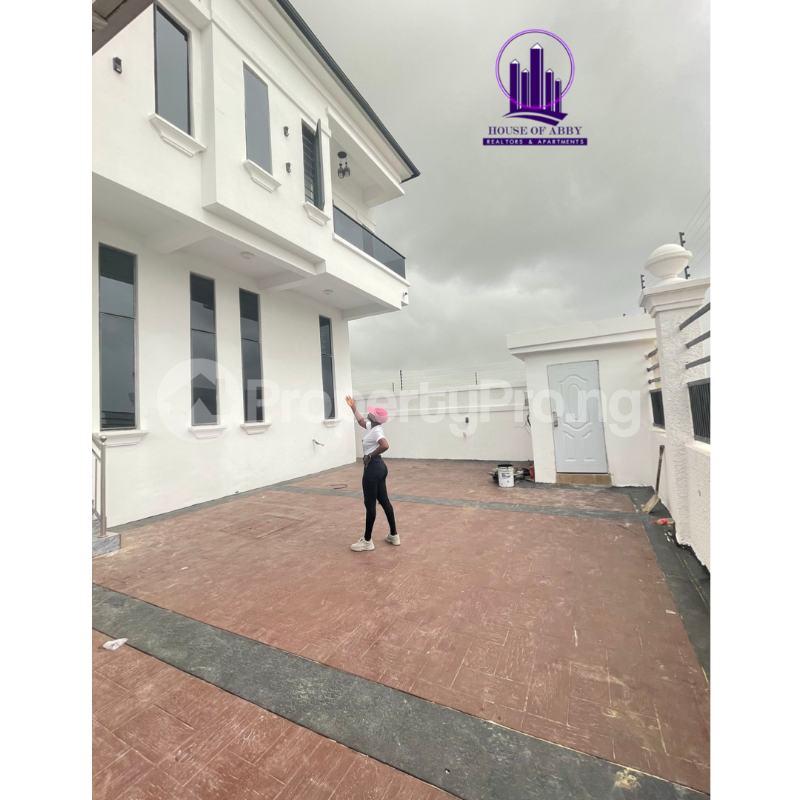 5 bedroom House for sale Chevron Alternative Route chevron Lekki Lagos