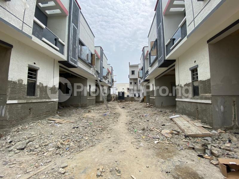 5 bedroom House for sale Orchid Hotel Road Lekki Lagos