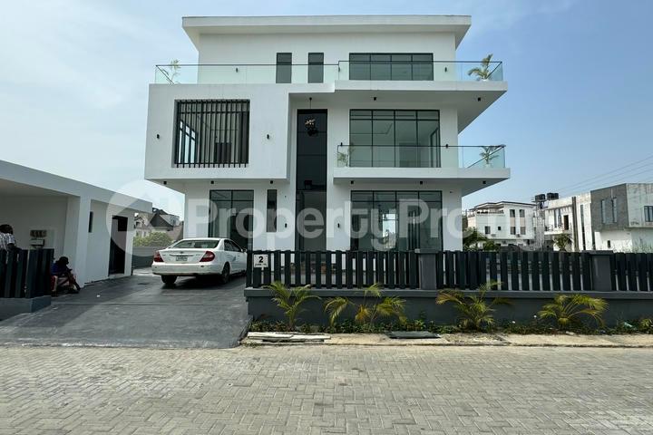 5 bedroom House for sale Osapa london Lekki Lagos