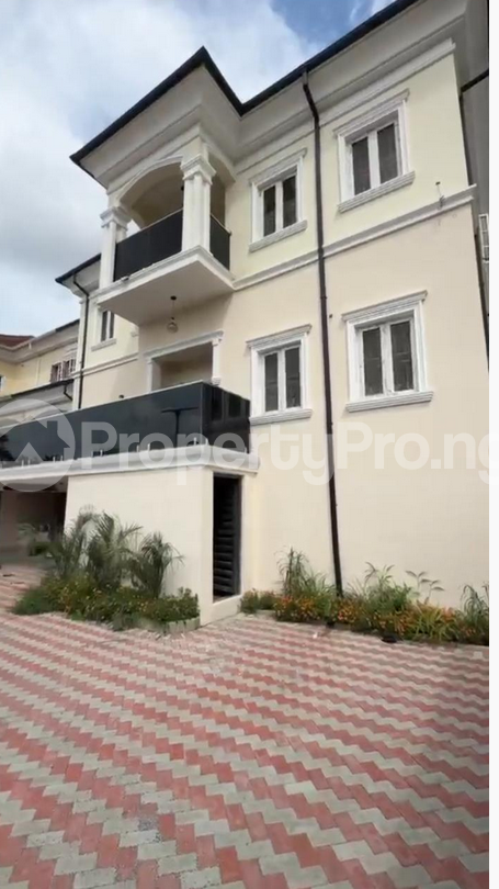 5 bedroom House for rent Gaduwa Abuja