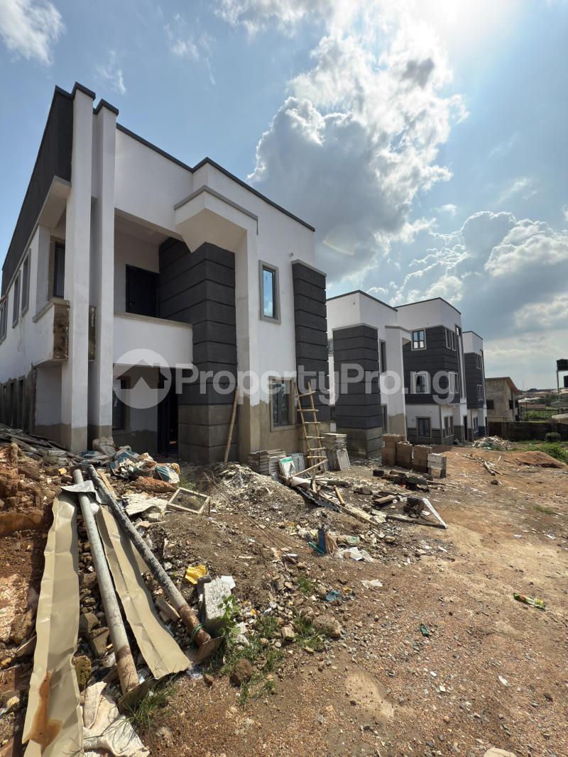 5 bedroom House for sale Kolapo Ishola Gra Akobo Ibadan Oyo