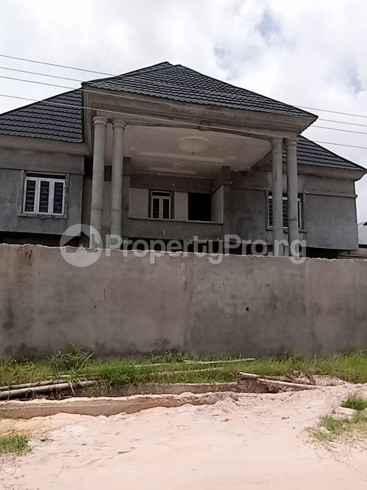 5 bedroom House for sale Z Ajah Lagos