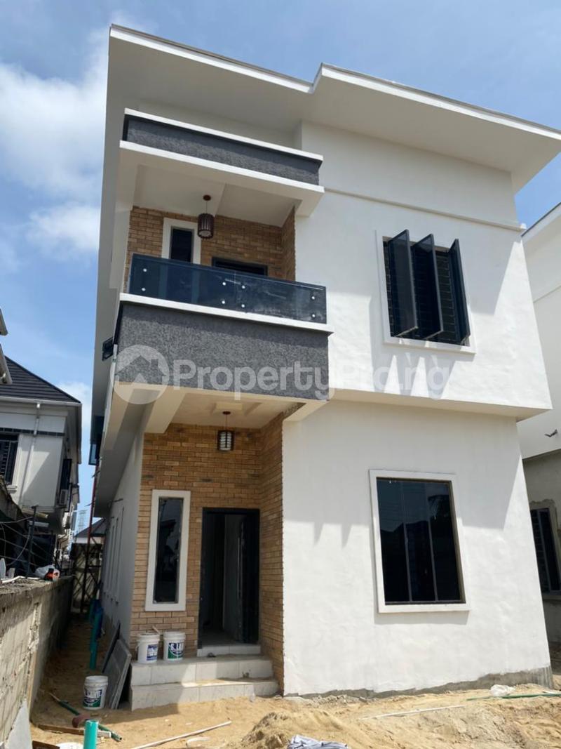 5 bedroom House for sale Z chevron Lekki Lagos