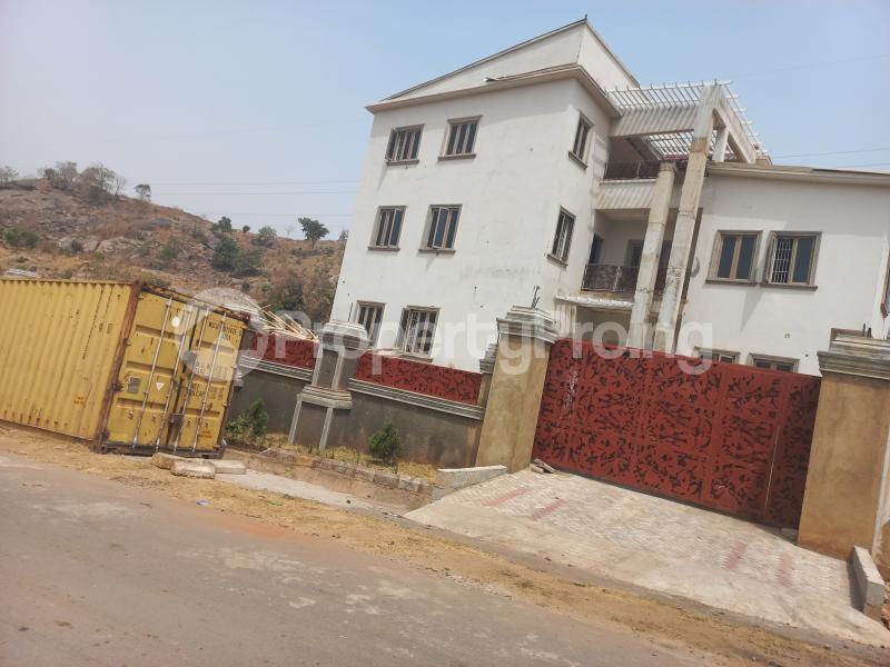 5 bedroom House for sale Guzape Abuja