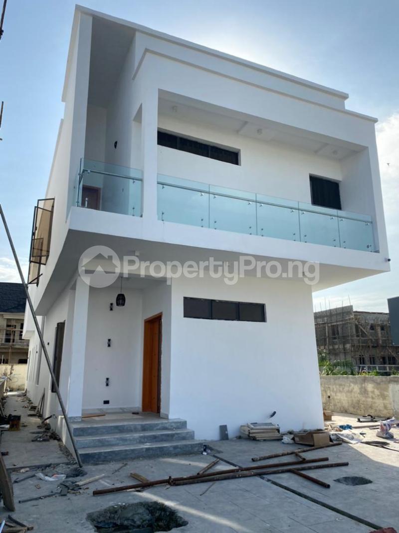 5 bedroom House for sale 2nd Toll Gate Lekki Lagos