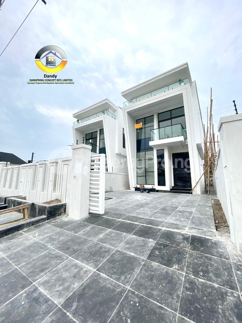 5 bedroom House for sale 2nd Toll Gate chevron Lekki Lagos