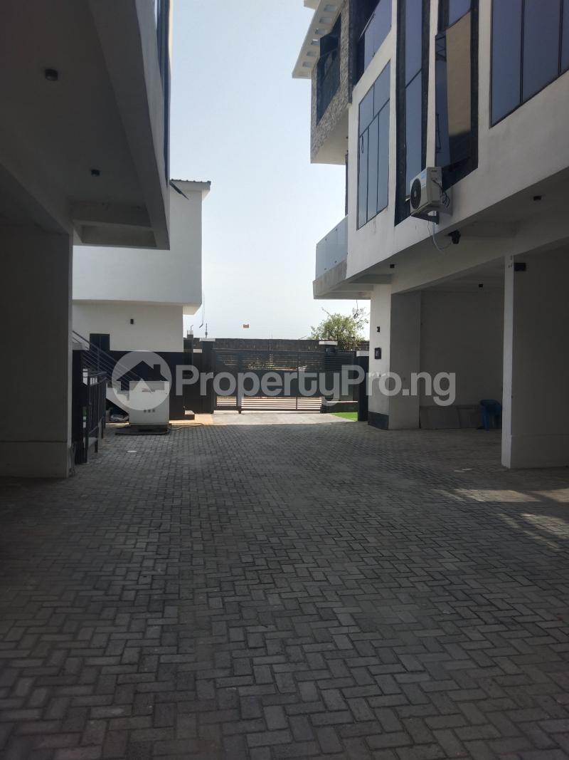 5 bedroom House for sale General Paint Estate Lekki Scheme 2 Ajah Lagos