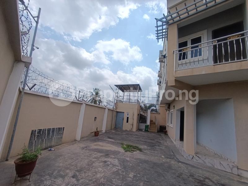 5 bedroom House for sale Customs Gate, Oluyole Estate Ibadan Oyo